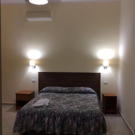 Albergo Enrica Рим Экстерьер фото