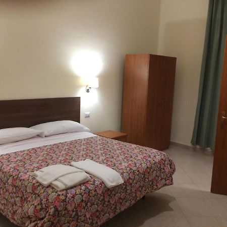 Albergo Enrica Рим Экстерьер фото