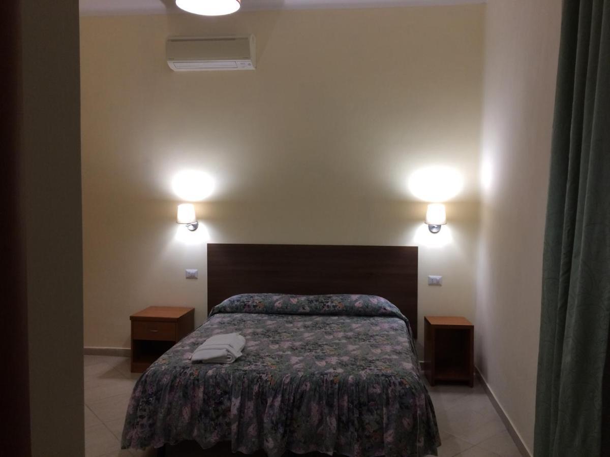 Albergo Enrica Рим Экстерьер фото
